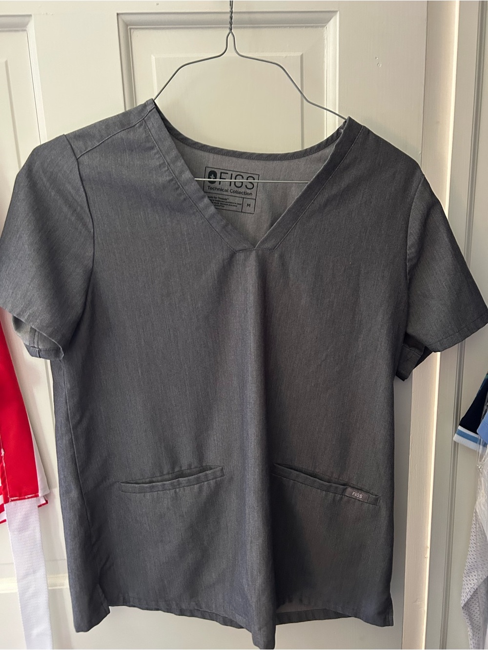 FIGS Women's Short Sleeve V-Neck Scrub Top in Charcoal Gray